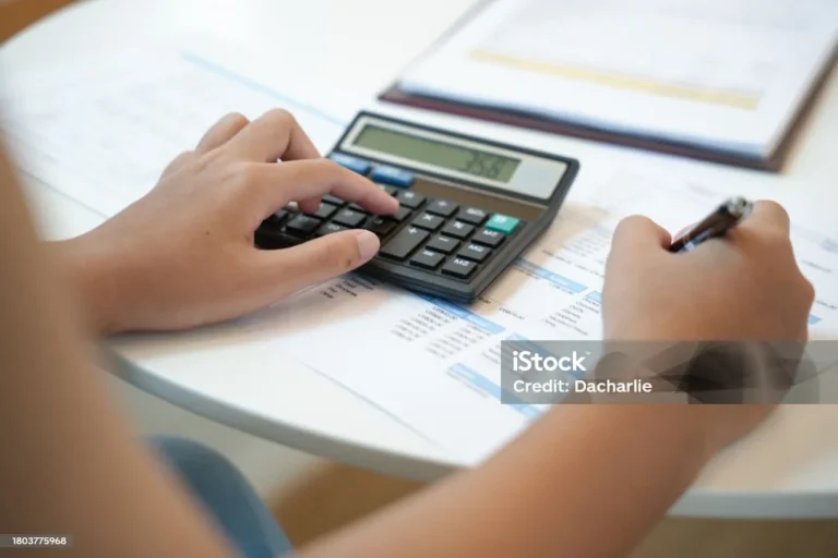 istockphoto 1803775968 1024x1024 1